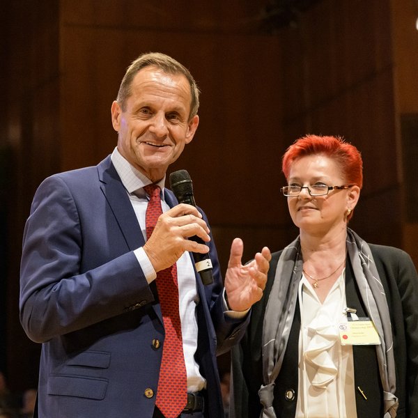 DOSB-president Alfons Hörmann welcomed the guests at the Beethovensaal