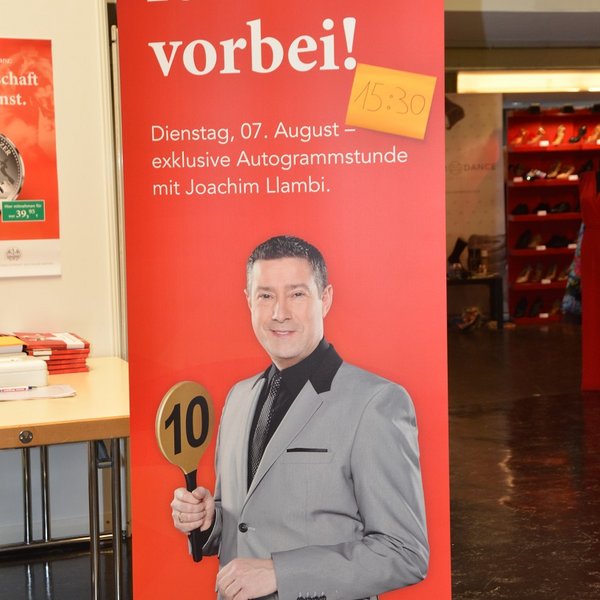 Autogrammstunde mit Joachim Llambi