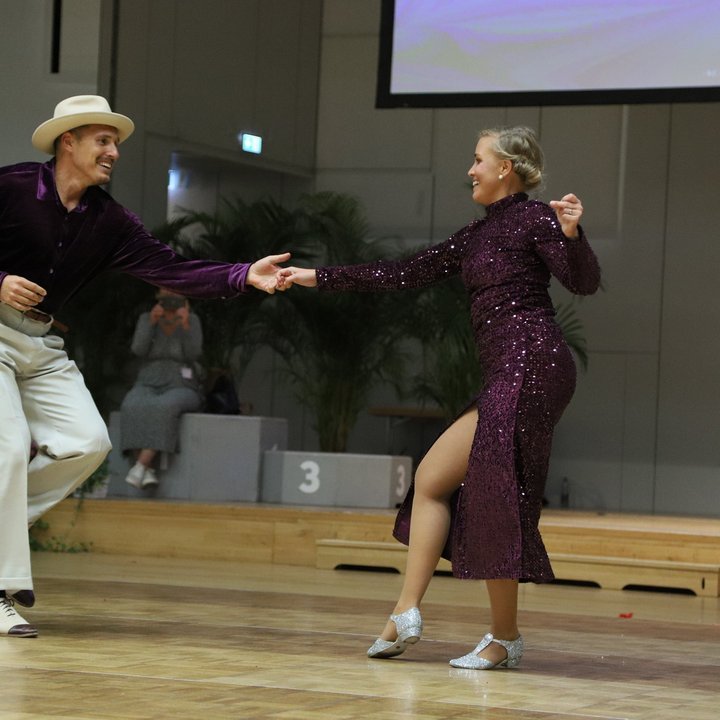 Nationenbattle auf und neben der Fläche: Schweden siegt