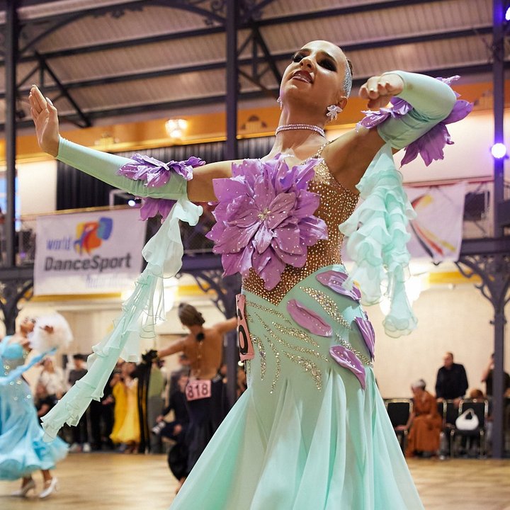 International solo final in the riding hall