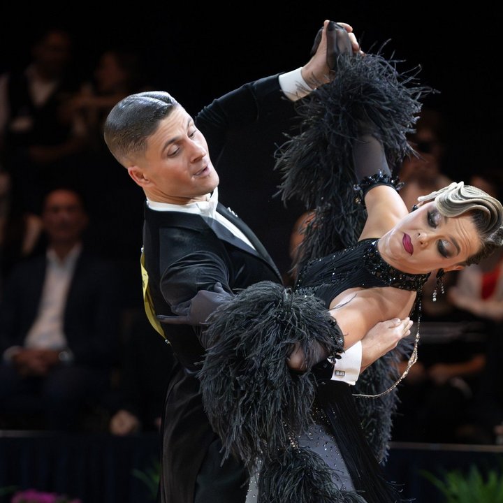 Alexey Glukhov/Anastasia Glazunova outstanding