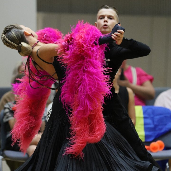 Dronyk/Melnyk winners in all dances