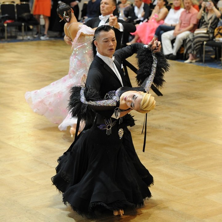 Italien und China beherrschen das Feld