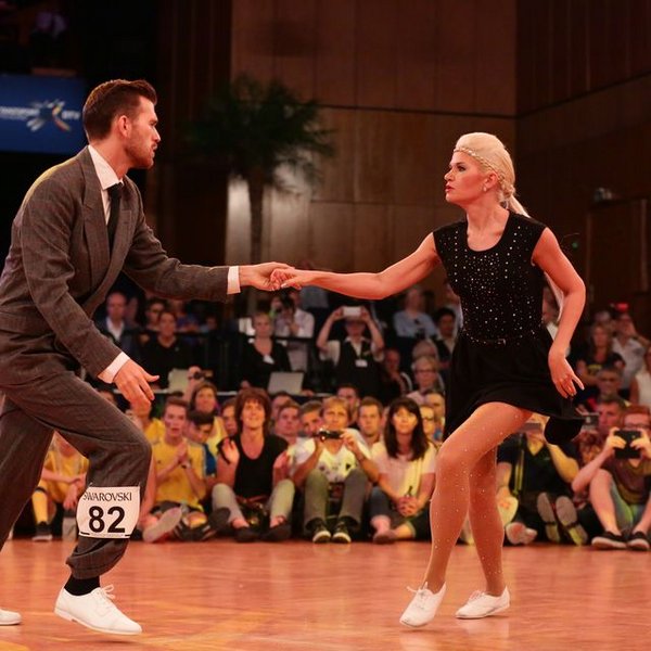 Grzegorz Cherubinski/ Agnieszka Cherubinska win the title