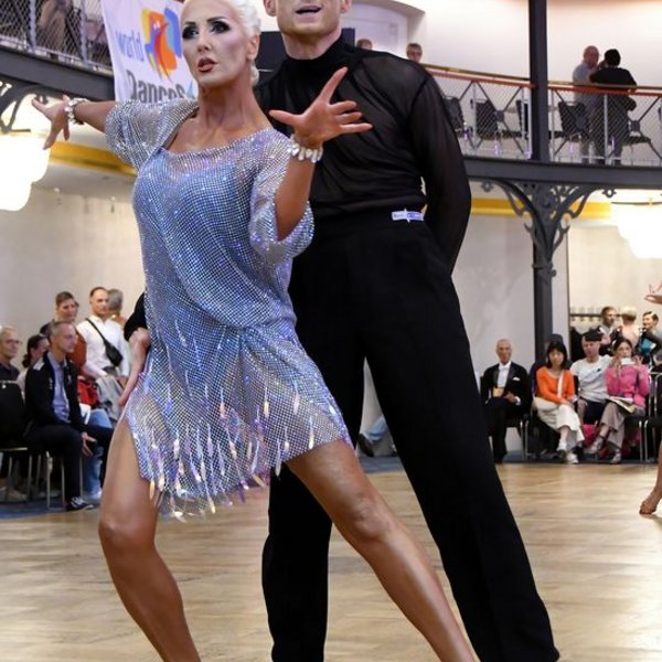 Eiermann/Zettelmeier continue on gold course